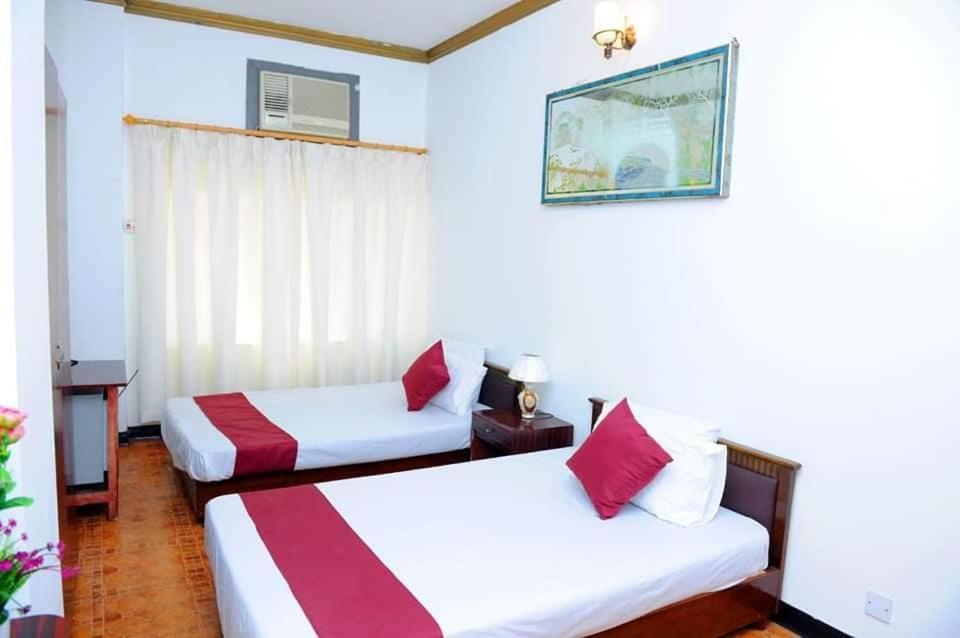 Bab Al Bahrain Hotel Манама Екстериор снимка